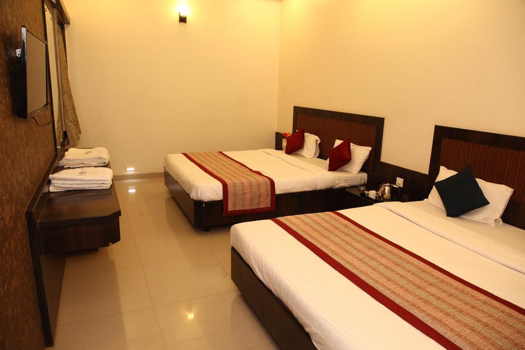 Hotel Sai Ramanand Shirdi Εξωτερικό φωτογραφία