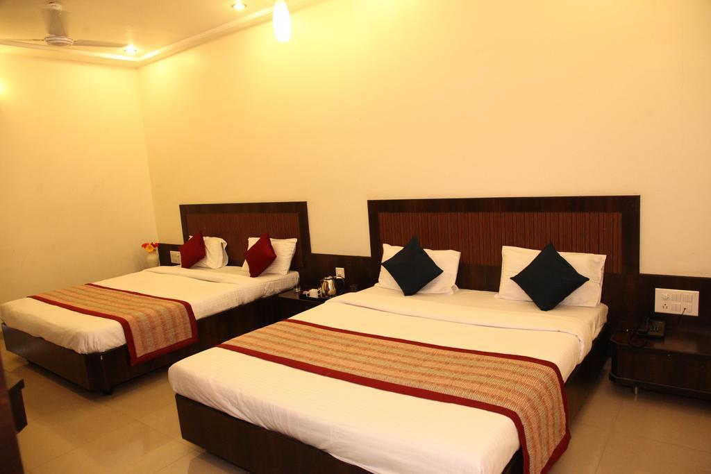 Hotel Sai Ramanand Shirdi Εξωτερικό φωτογραφία