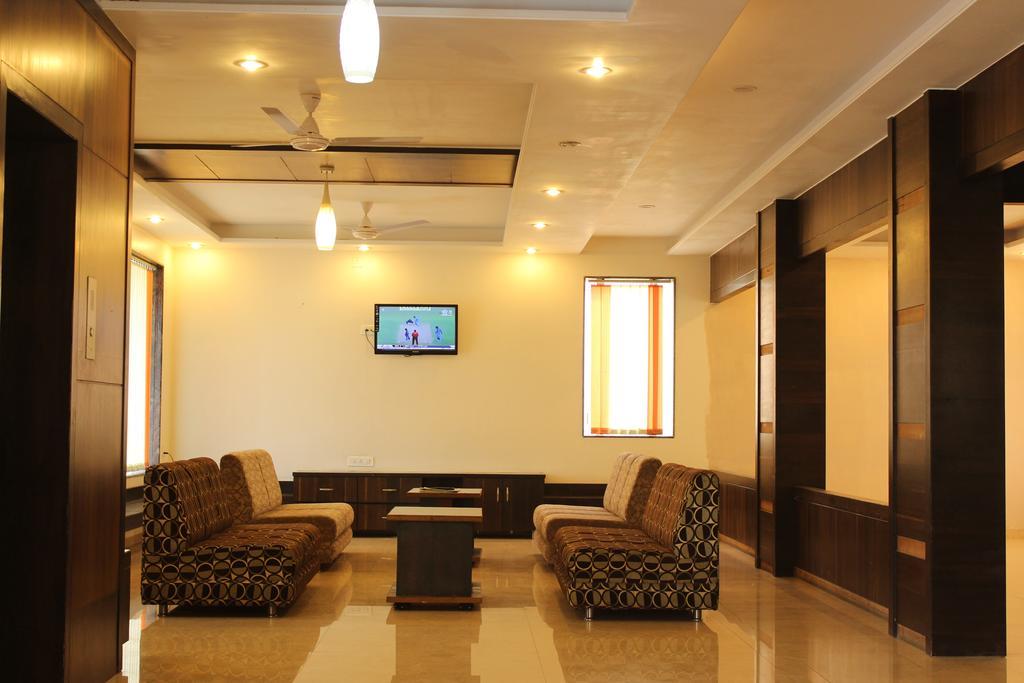 Hotel Sai Ramanand Shirdi Εξωτερικό φωτογραφία